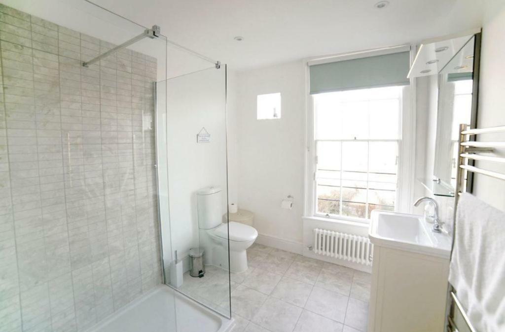 No 4 Ainslie'S Belvedere B&B Bath Bagian luar foto